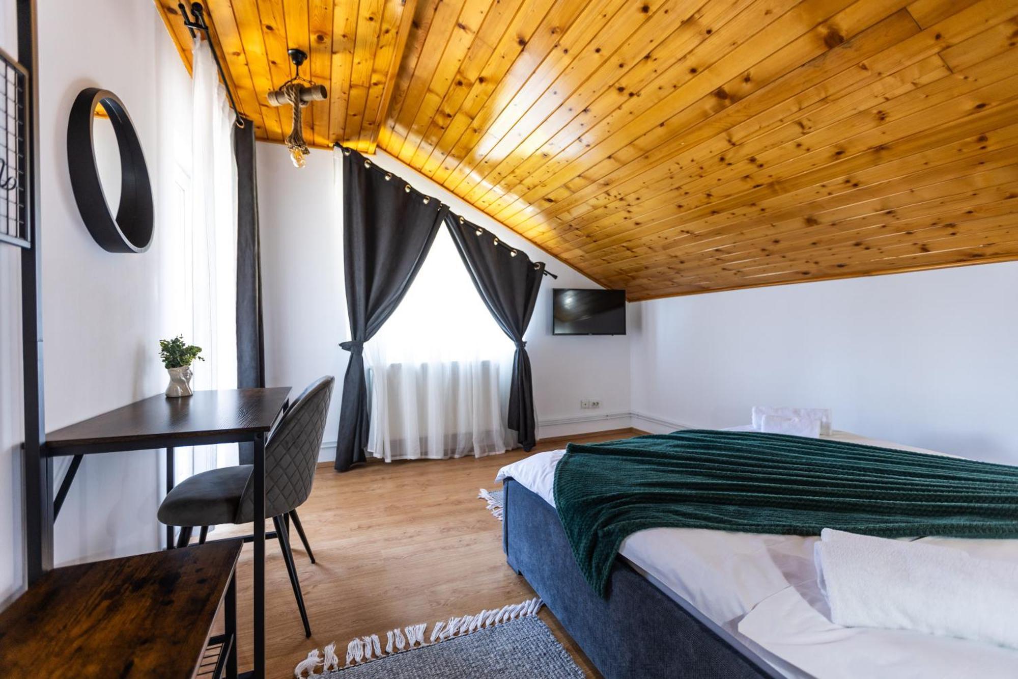 Villa Falco Bianco Buşteni Exterior foto